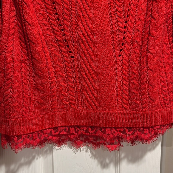 RED SWEATER - Picture 2 of 3